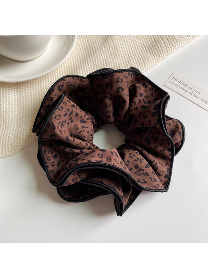 Gifty - Graceful Leopard Print Hair Scrunchies