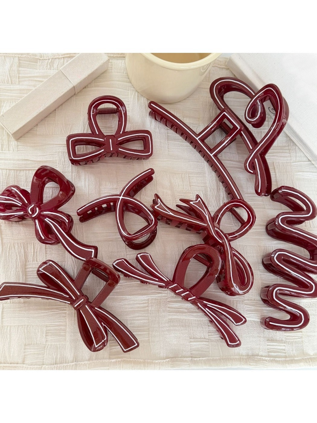 Beau - Versatile Red Irregular-Shaped Hair Clip