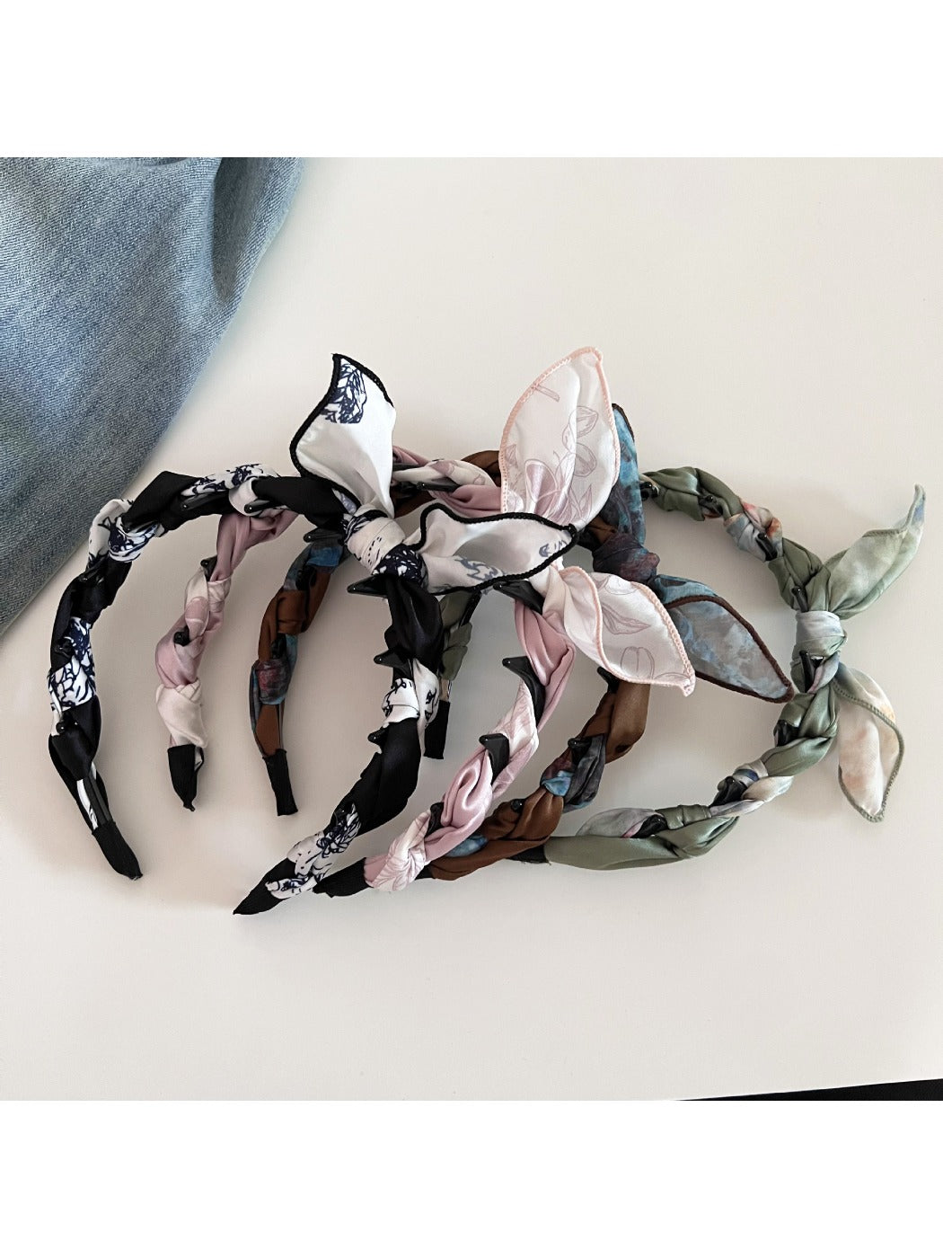Gifty - Vintage Rabbit Ear Bow Wrap Headband
