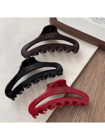 Beau - Openwork Crescent Shaped Hair Claw Clip