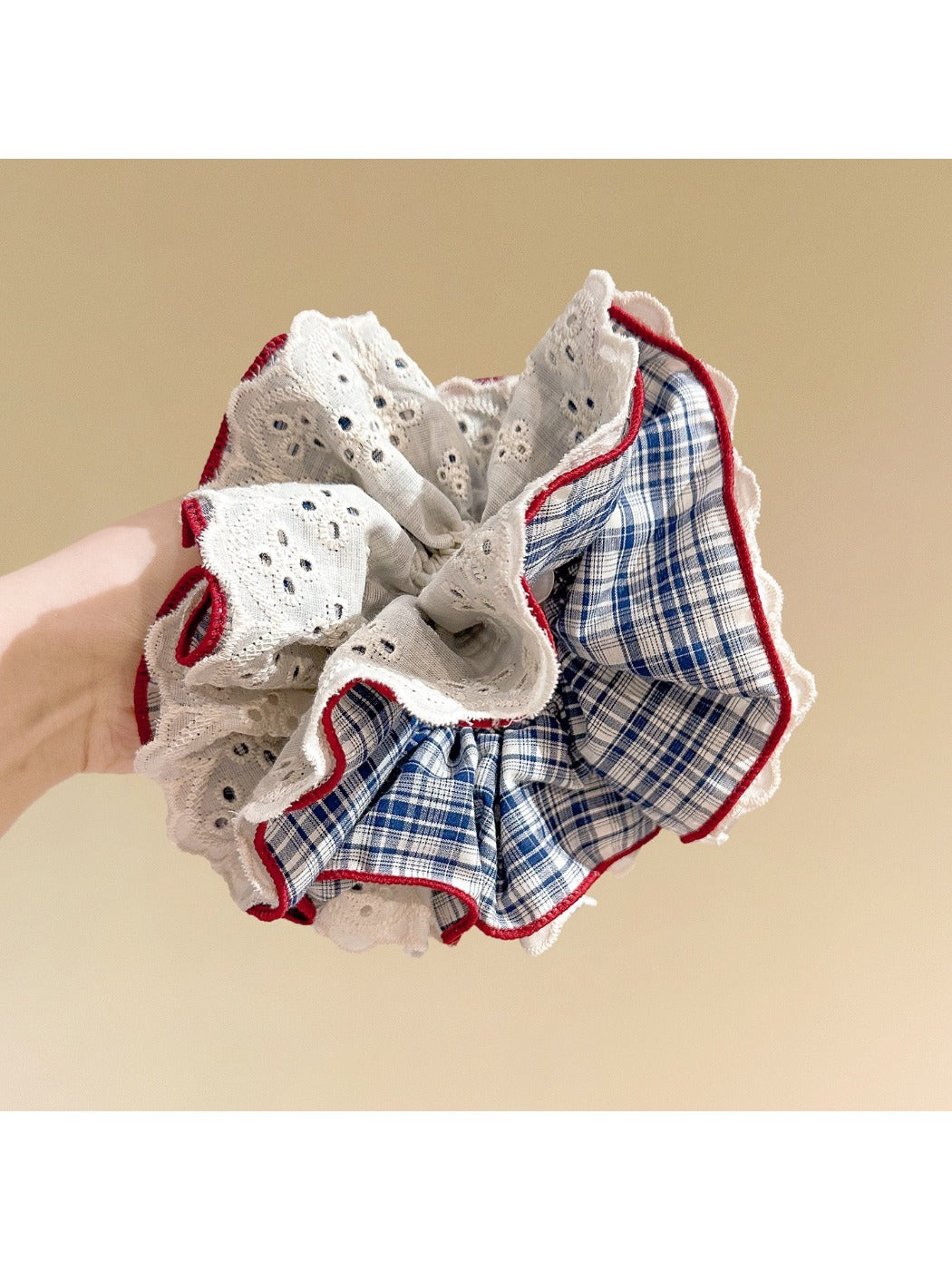 Gifty - Blue Retro Lace Scrunchie