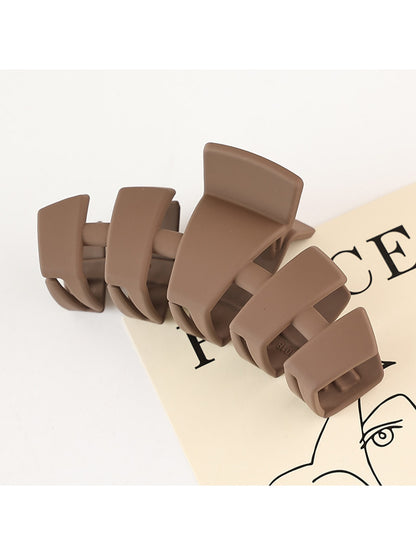 Beau - Simple Matte Finish Plastic Claw Clip