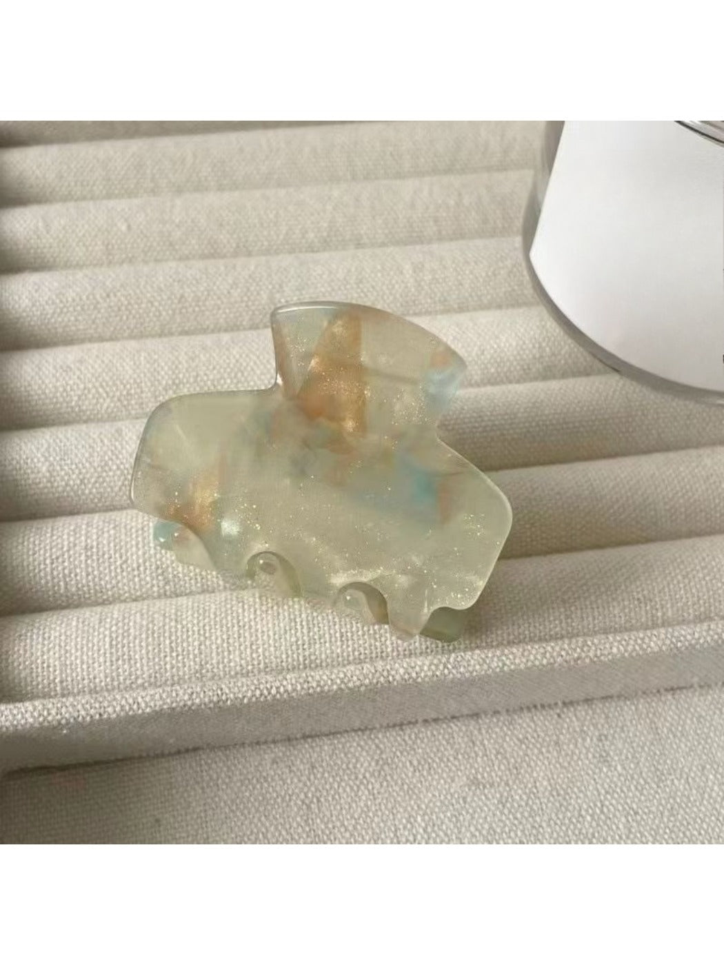 Beau - Vintage Beautiful Acetate Hair Clip