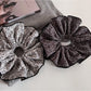 Gifty - Elegant Vintage Floral Hair Scrunchie