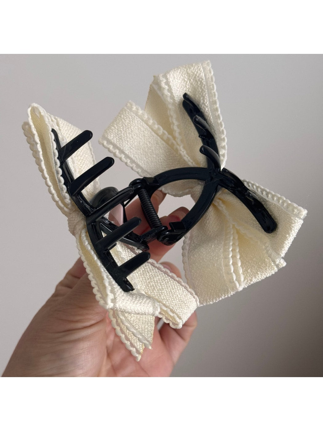 Beau - Sweet Bow Back Hair Styling Hair Clip