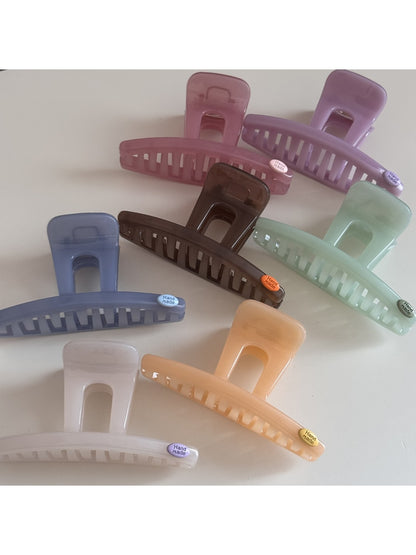 Beau - Curved Open Center Design Detail Claw Clip