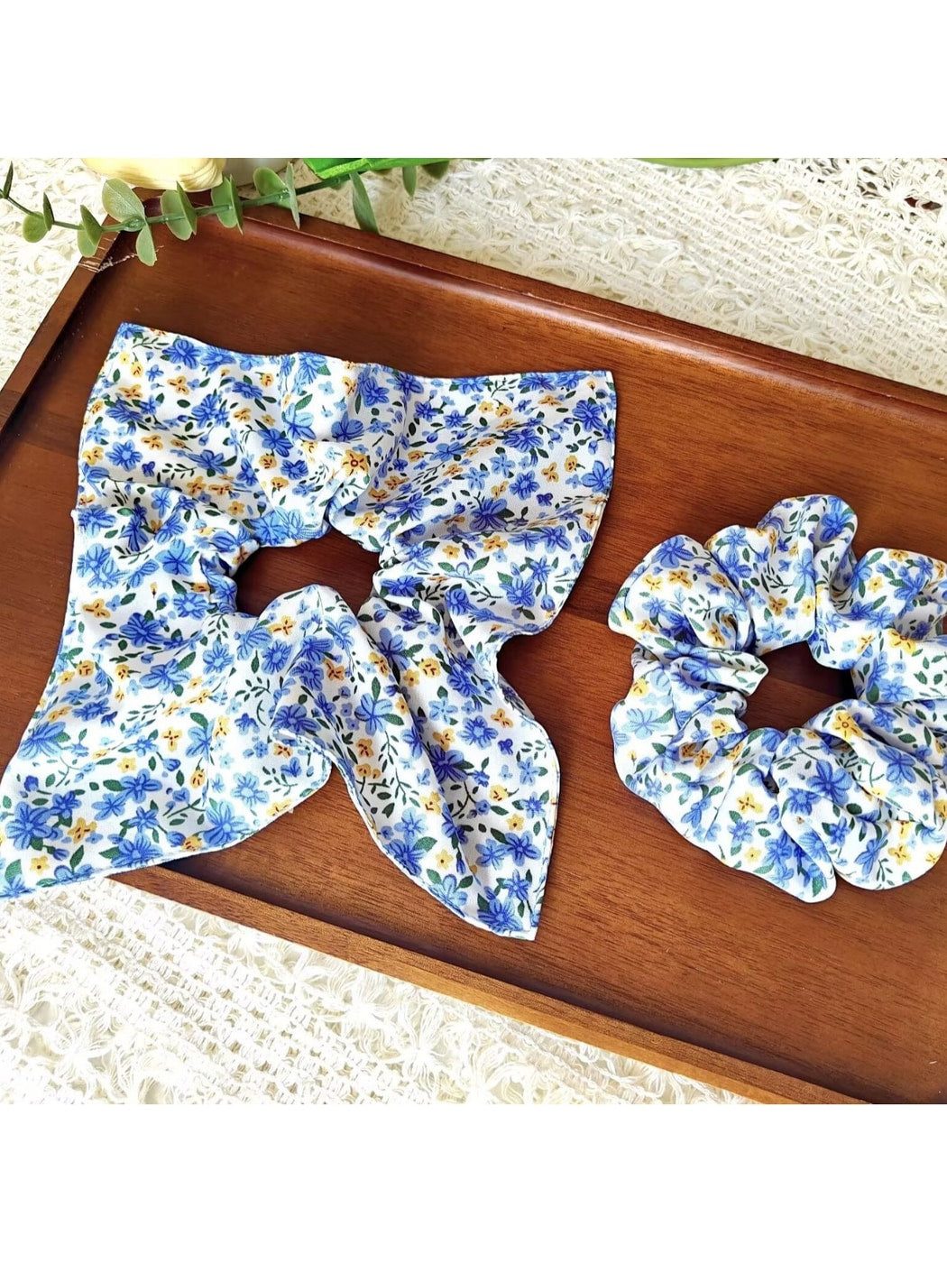 Gifty - Floral Print Polyester Fabric Scrunchie