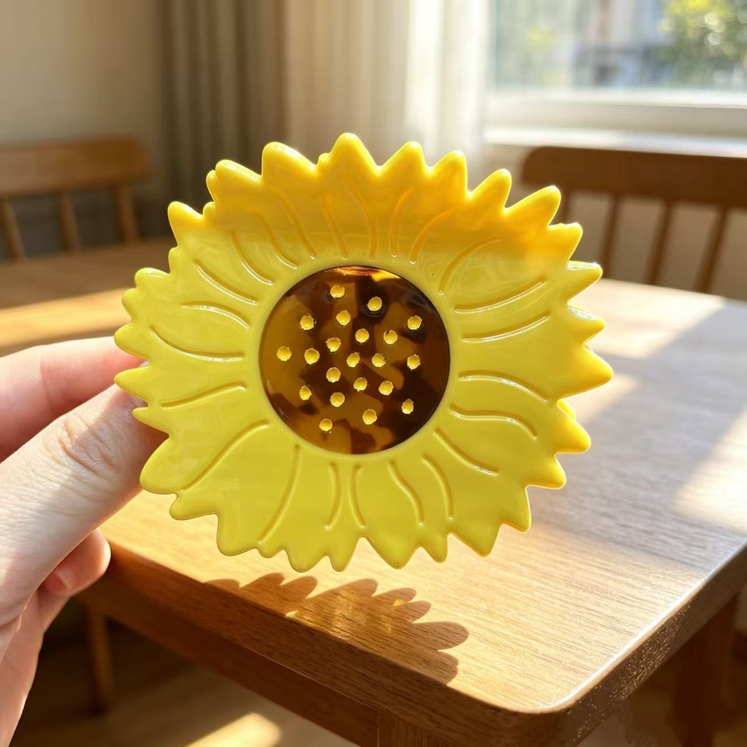 Beau - Yellow Sunflower Shape Claw Clip
