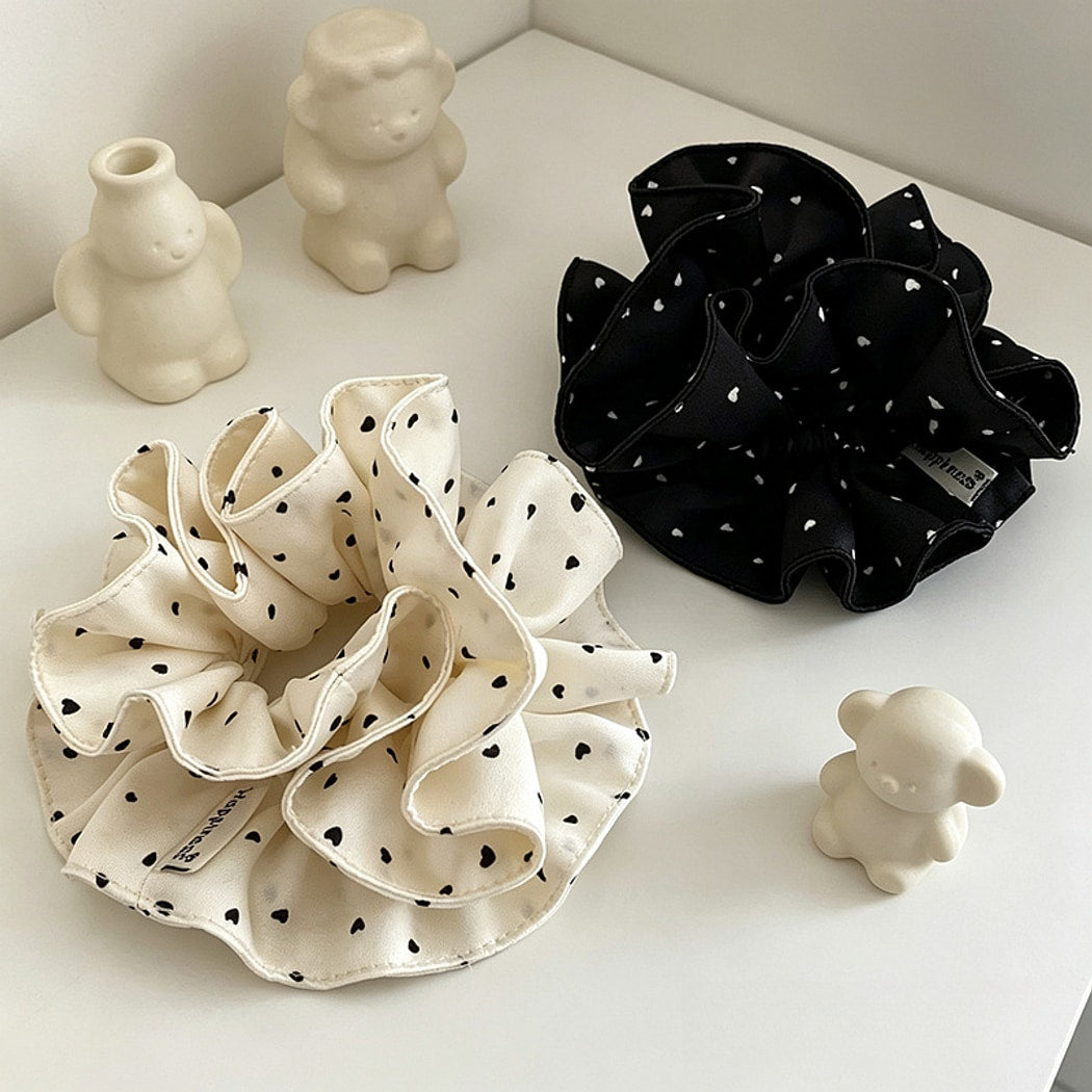 Gifty - Vintage Polka Dot Ruffle Edge Scrunchie