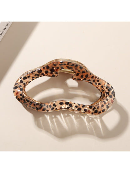 Beau - Hollowed Out Cloud Shaped Claw Clip