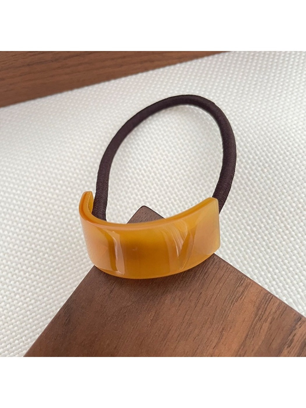Gifty - Elegant Geometric Arch Hair Tie
