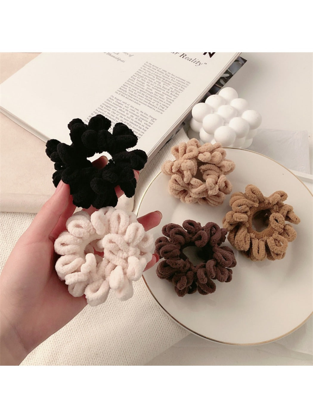 Gifty - 5 Solid Color Hair Ties Set