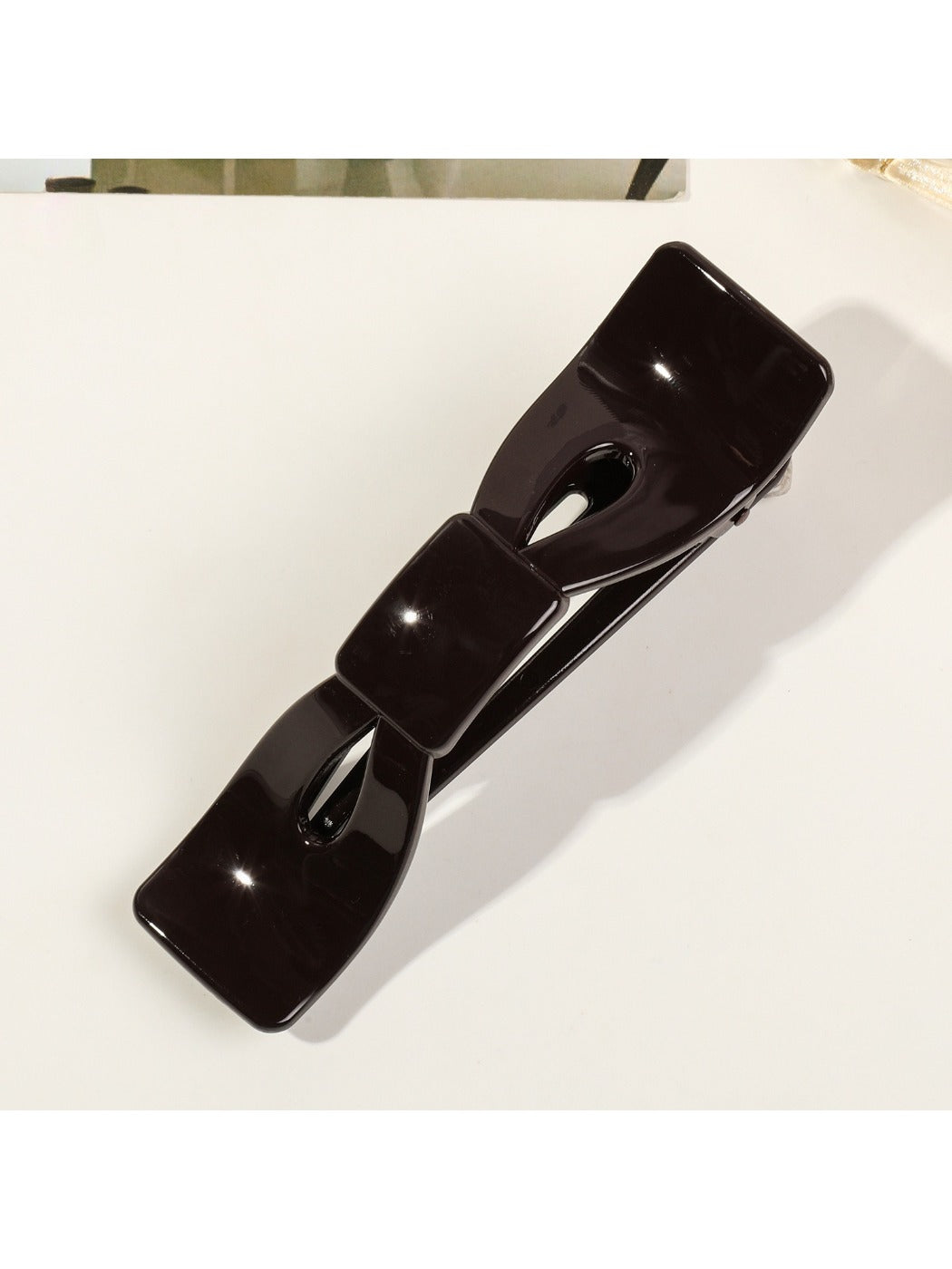 Beau - Vintage Bow Shaped Hair Clip