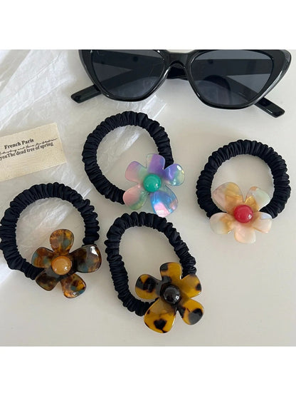Gifty - Five Petal Flower Hair Tie