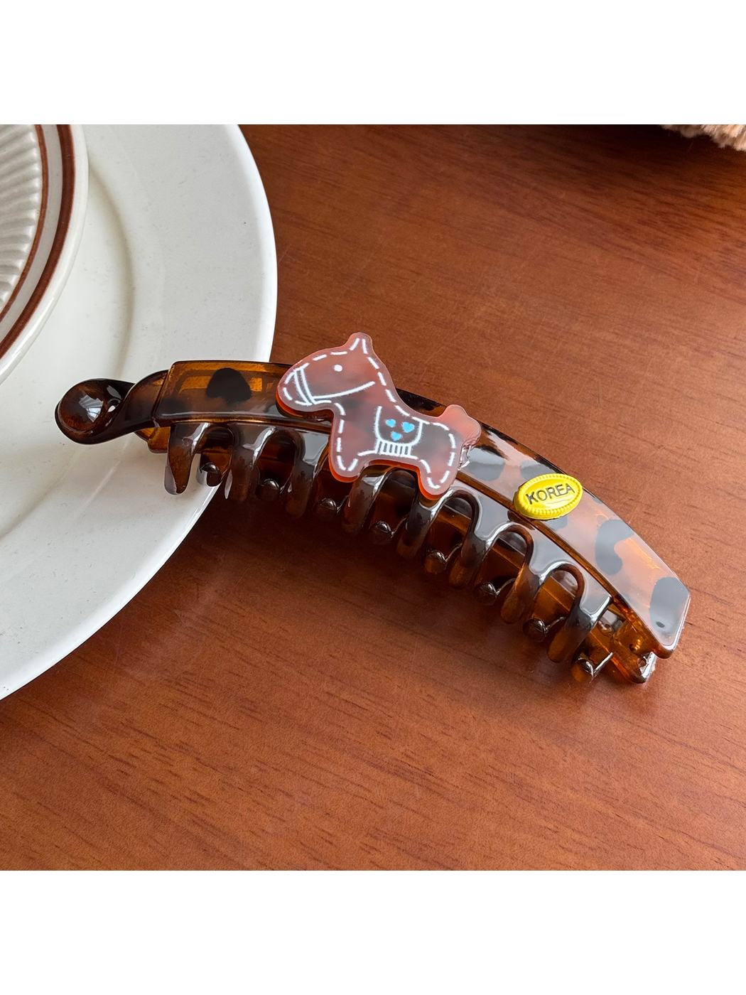 Beau - Cartoon Animal Twisted Plastic Banana Clip