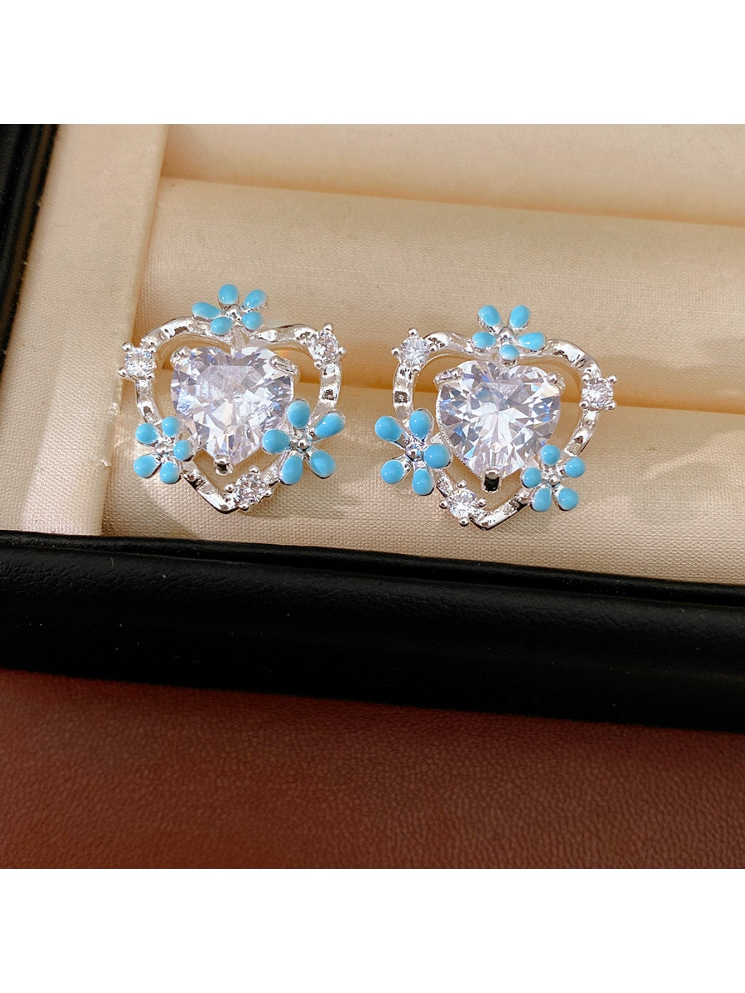 Earedge - Alloy Heart Flower Detail Stud Earrings