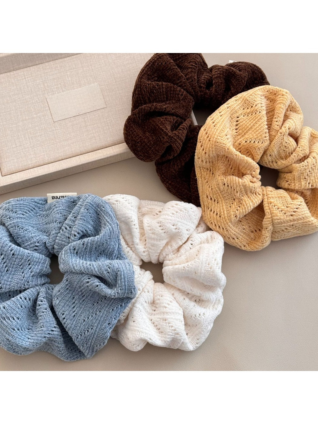 Gifty - Elegant Knitted Hair Scrunchie