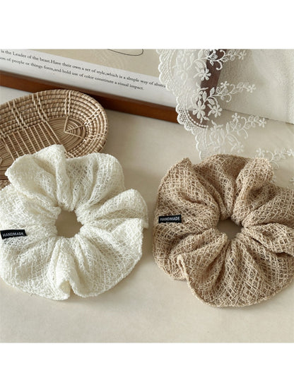 Gifty - Retro Knit Hair Scrunchie