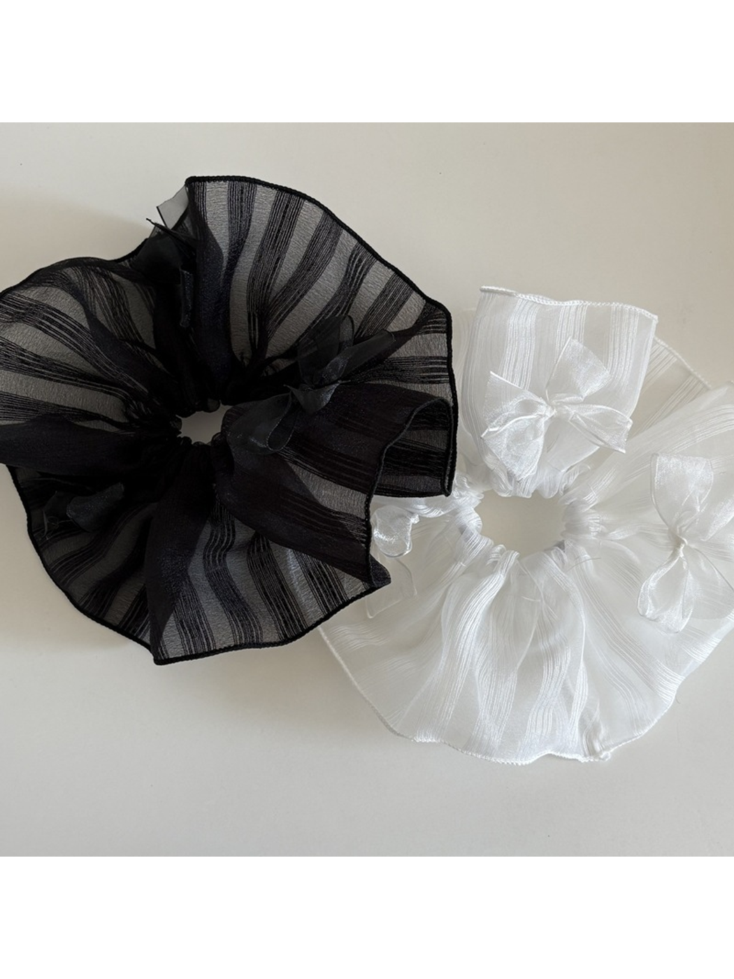 Gifty - Lace Bow Tulle Ponytail Hair Scrunchie