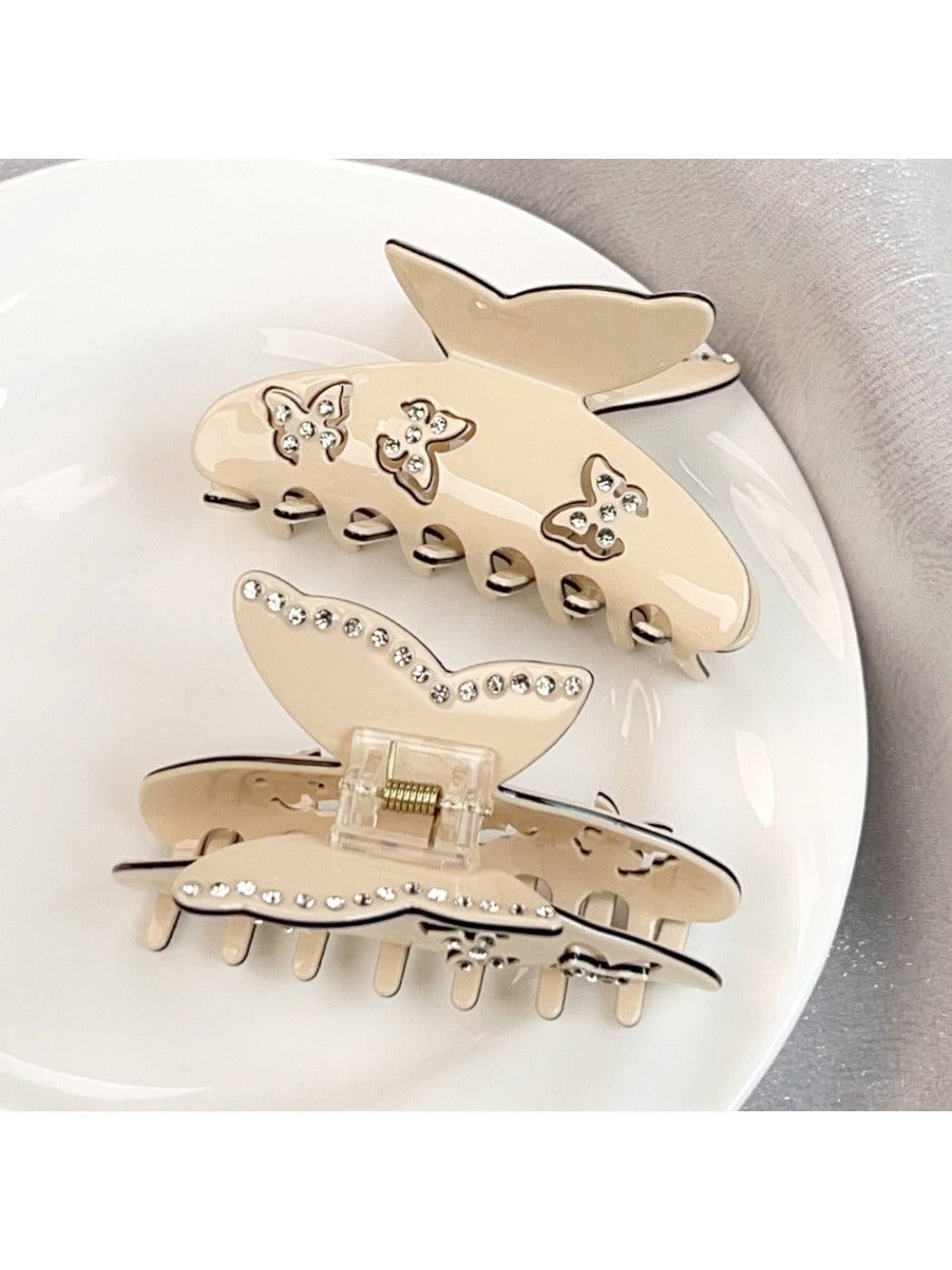 Beau - Elegant Butterfly Hair Clips
