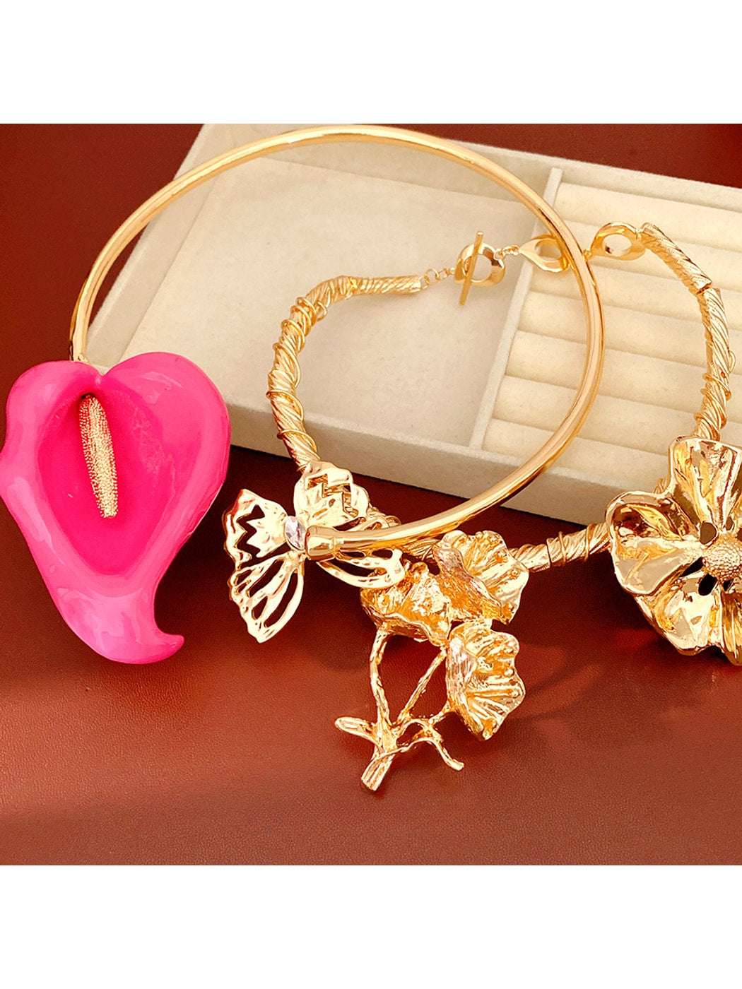 Nozari - Alloy Flower Butterfly Clavicle Chain Necklace