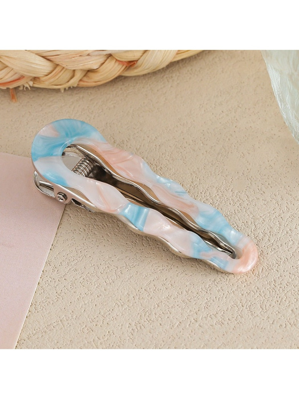 Beau - Spring Summer Wavy Shaped Hair Clip