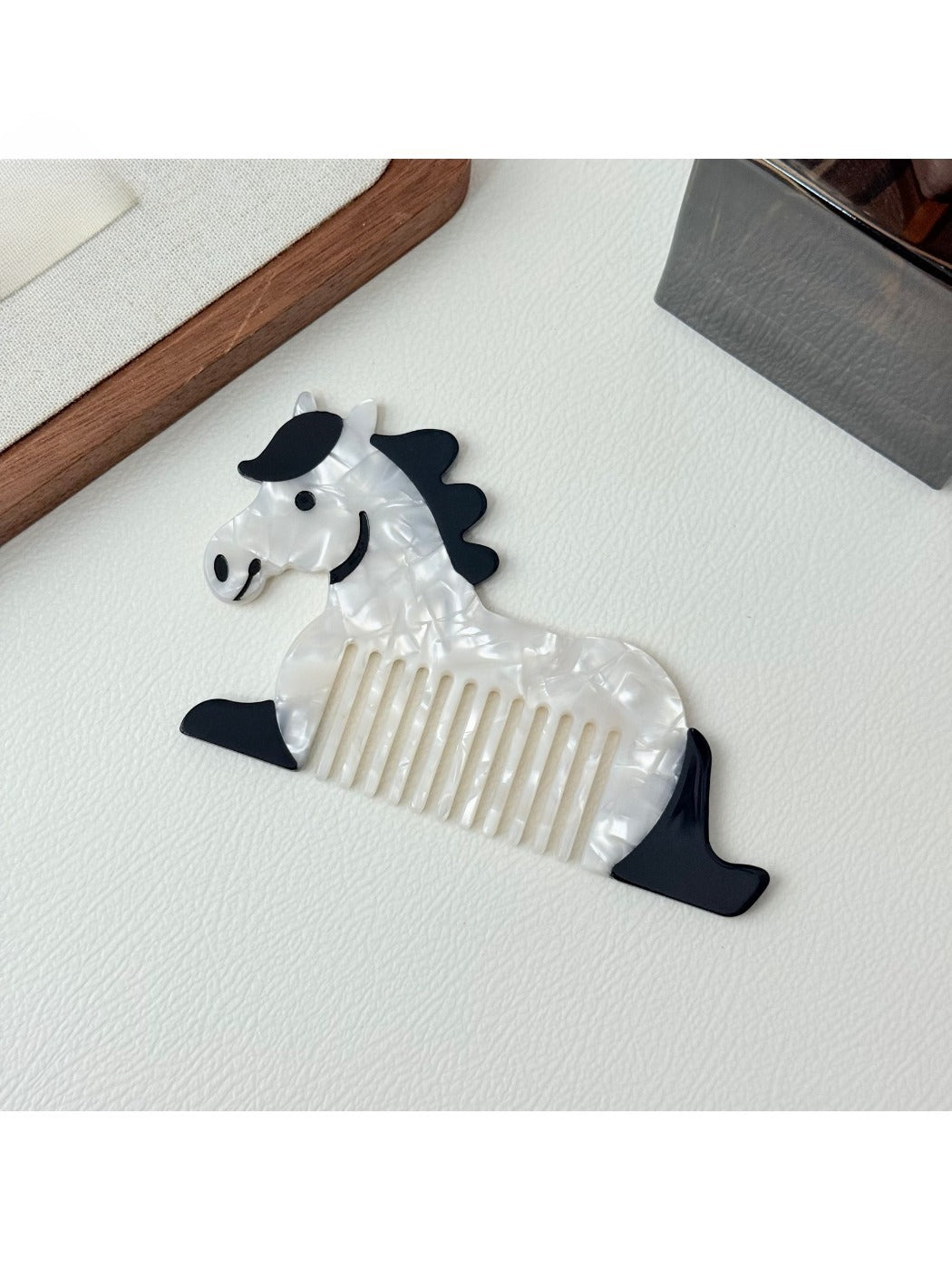 Camerow - Cute Cartoon Pony Wide Tooth Comb