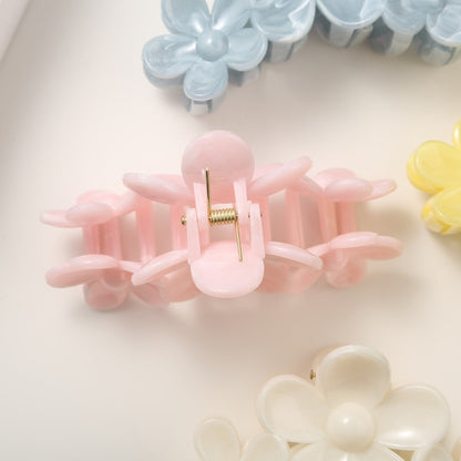 Beau - Marbled Three Flower Petal Claw Hair Clip