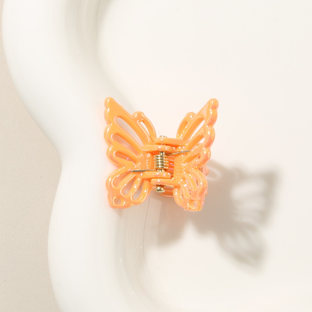Beau - Openwork Butterfly Alloy Accent Claw Hair Clip