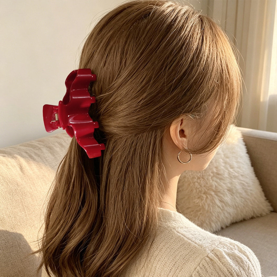Beau - Simple Irregular Wavy Claw Clip