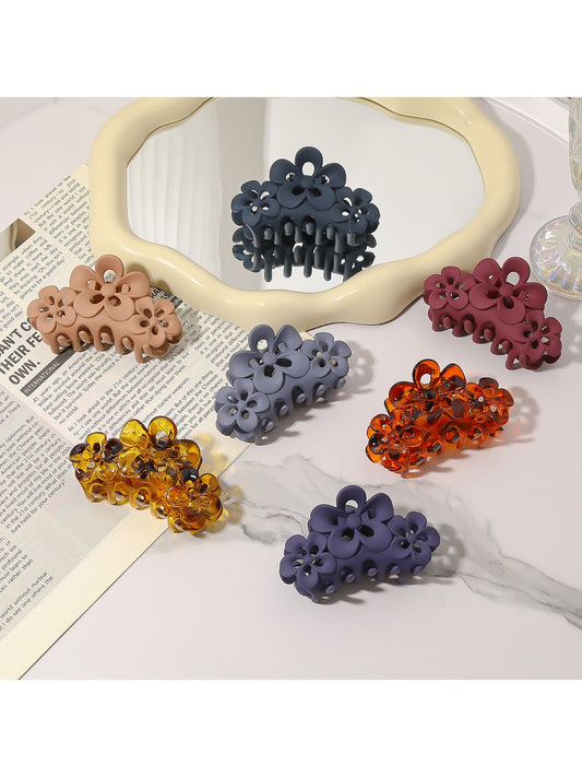 Beau - Elegant Three-Blossom Hair Clip
