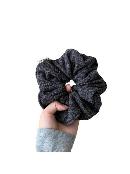 Gifty - Elegant Sweet Soft Scrunchie
