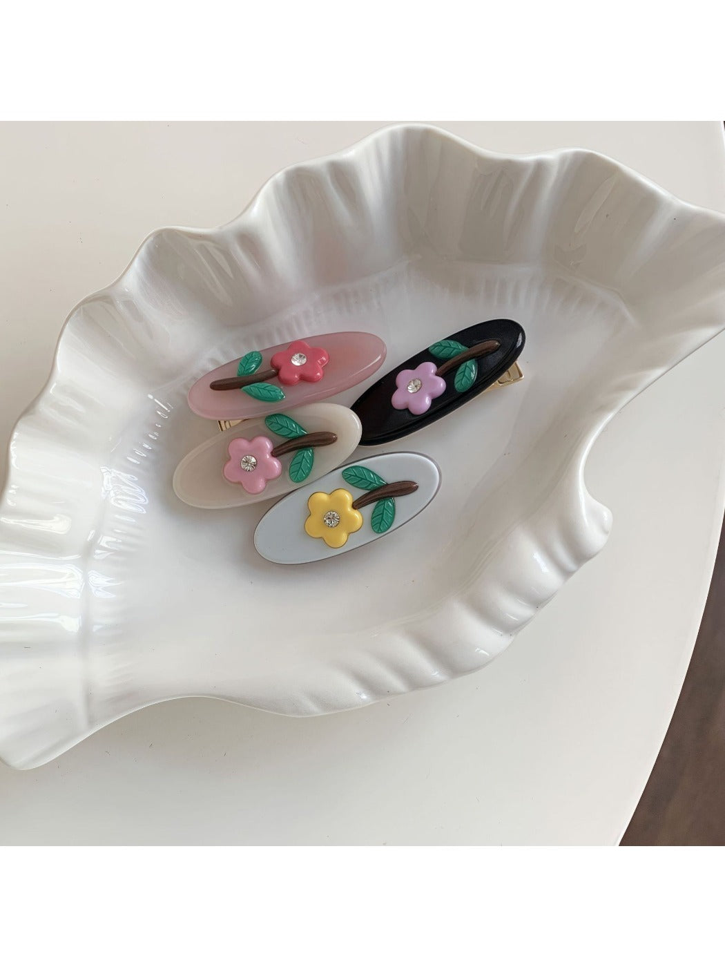 Beau - Elegant Oval Acetate Hair Clip