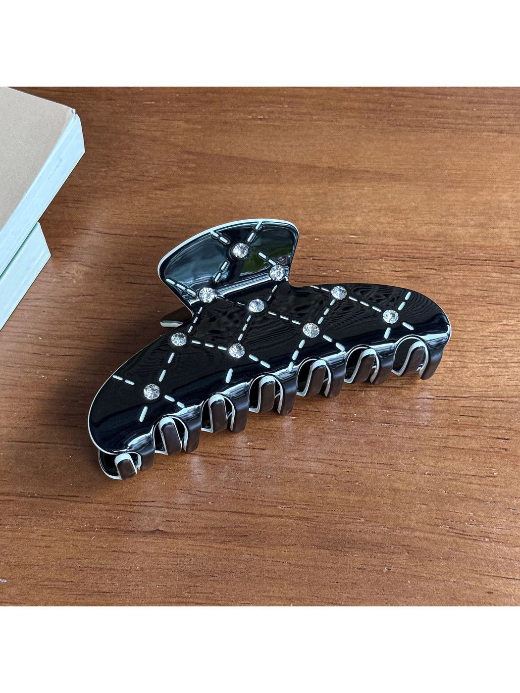 Beau - Fashionable Dotted Line Hair Claw Clip