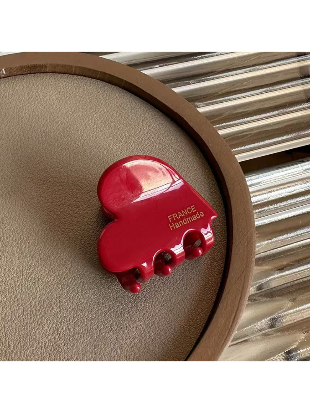 Beau - Minimalist Heart Shaped Acetate Hair Clip
