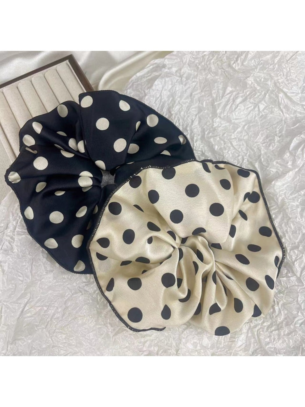 Gifty - Versatile Large Polka Dot Scrunchie