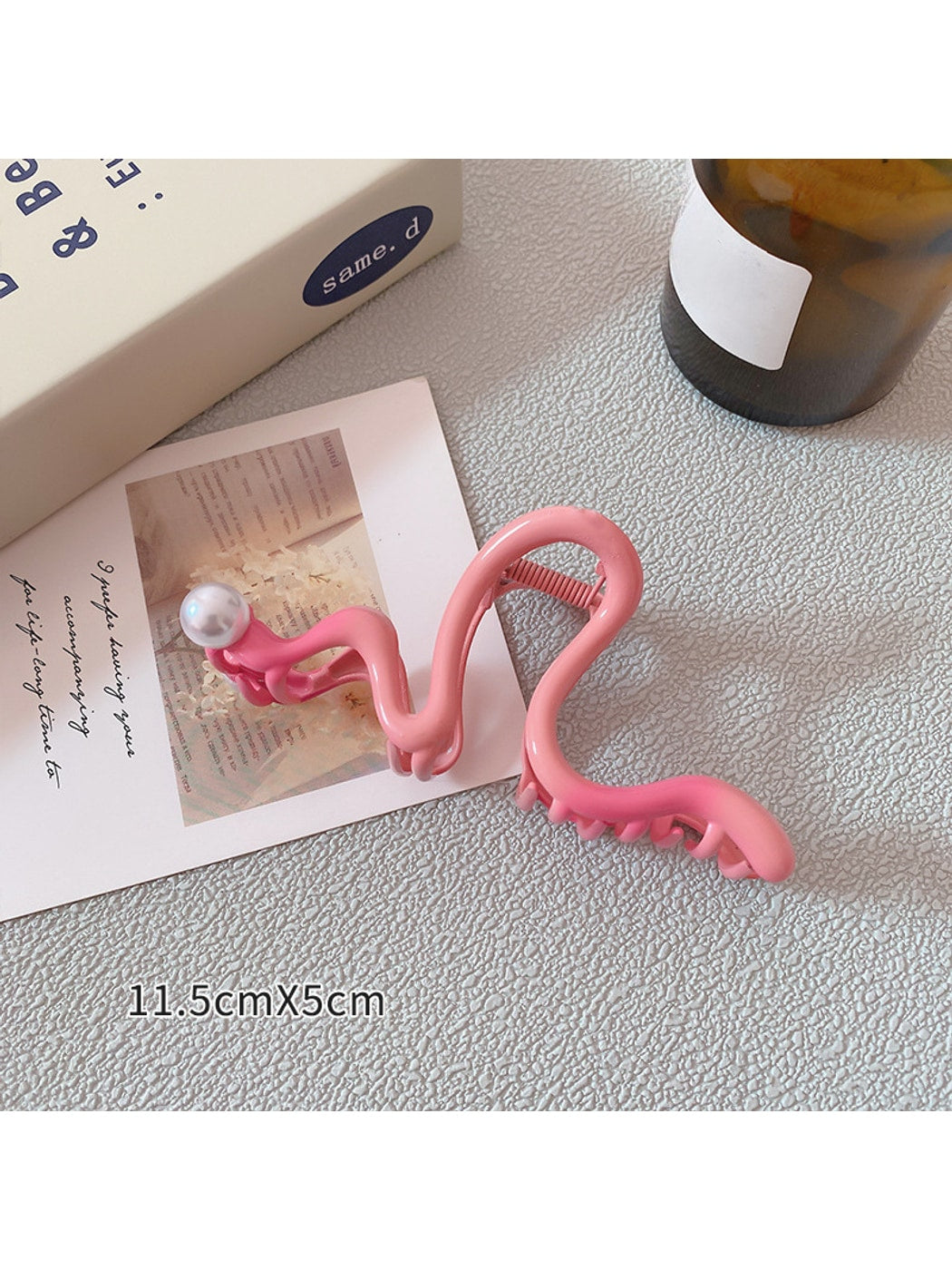 Beau - Gradient Cutout Butterfly Alloy Hair Claw Clip
