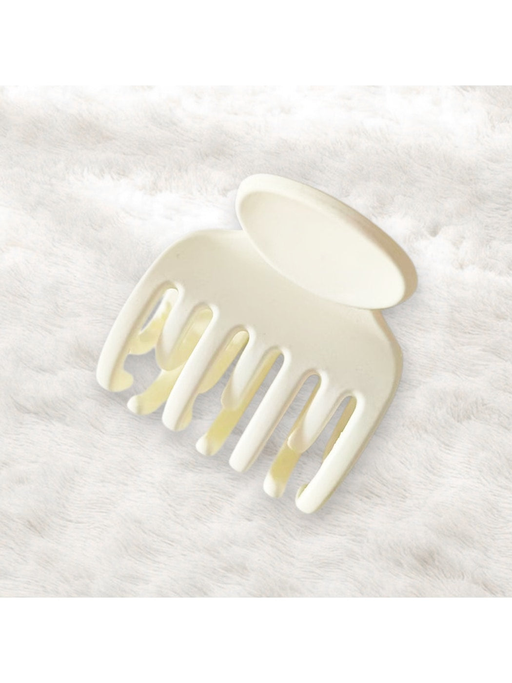 Beau - Simple Solid Color Matte Finish Hair Claw Clip
