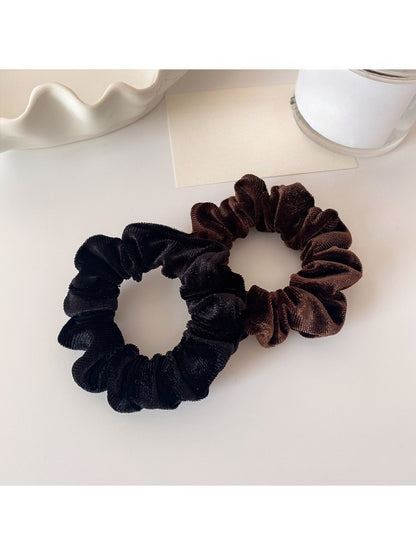 Gifty - Small Velvet Scrunchie for Fall Winter