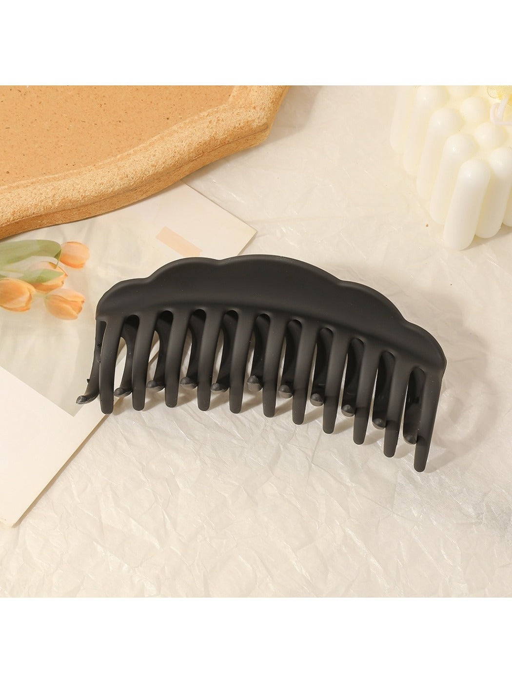Beau - Minimalist Large Half Round Claw Clip