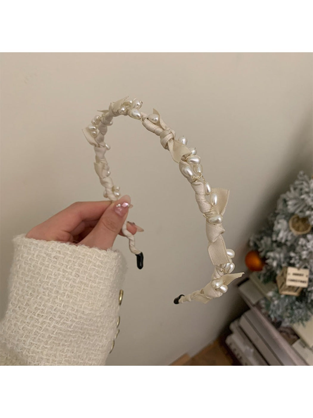Gifty Sweet Oval Bead Bow Headband worn on model with hair styled back