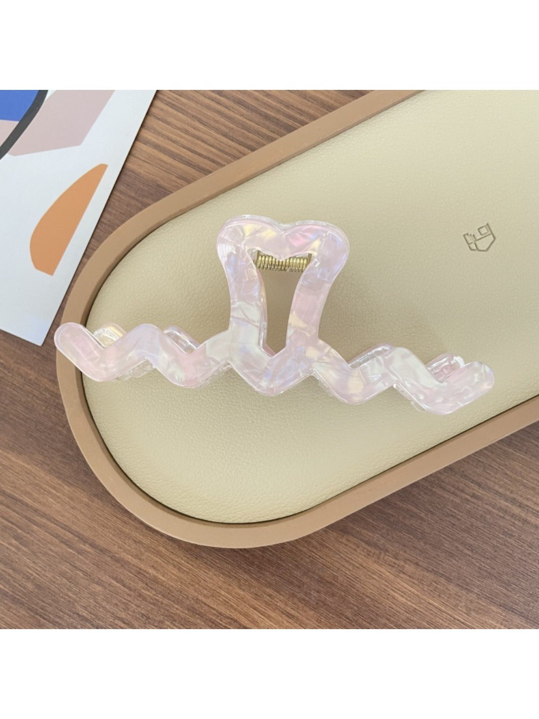 Beau - Elegant Attractive Acetate Hair Clip