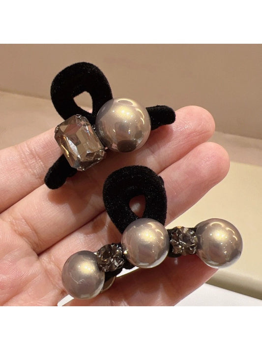 Beau - Simple Fashion Ball Hair Clip