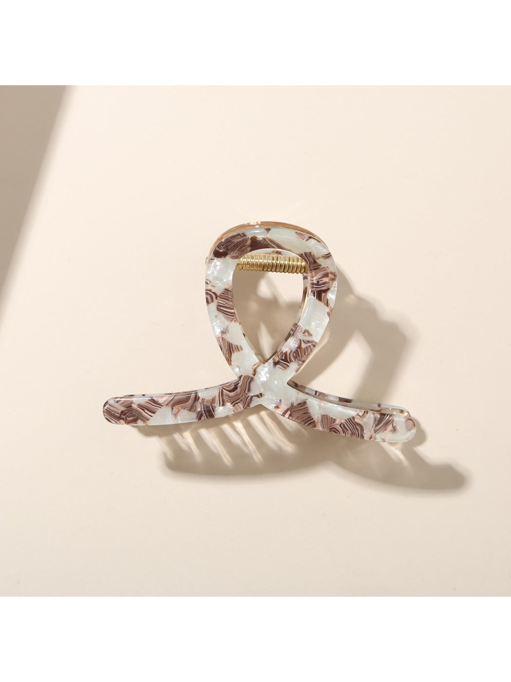 Beau - Minimalist Crisscross Claw Clip