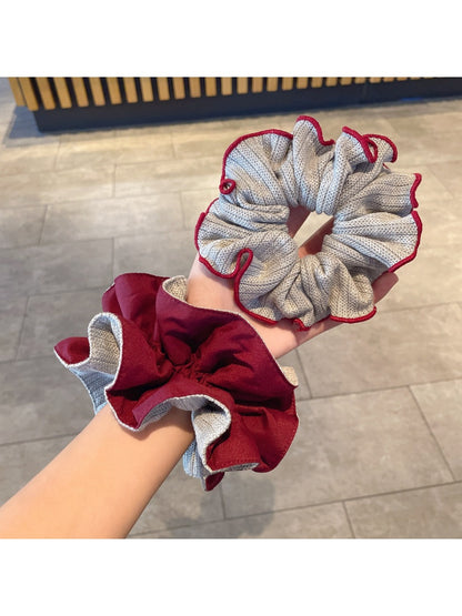Gifty - Gray Crinkled Elastic Scrunchies