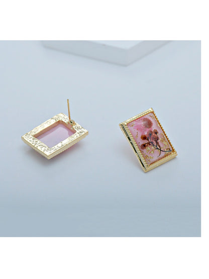 Earedge - Vintage Daisy Motif Square Earrings