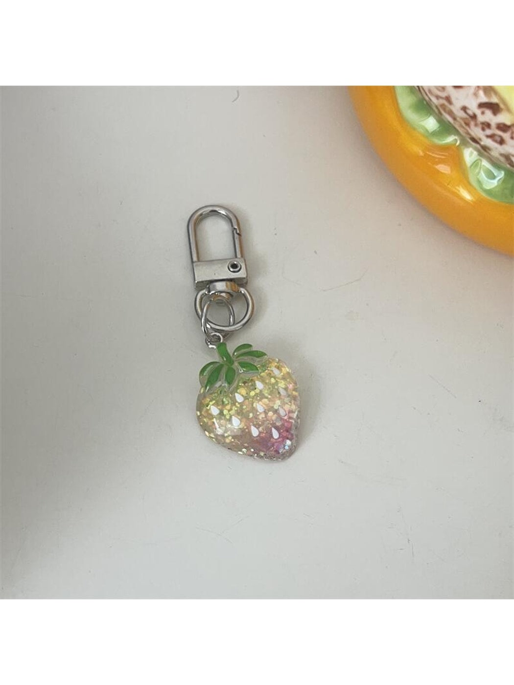Keypus - Transparent Glitter Gradient Strawberry Keychain