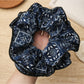 Gifty - Elegant Hair Scrunchie with Vintage Print
