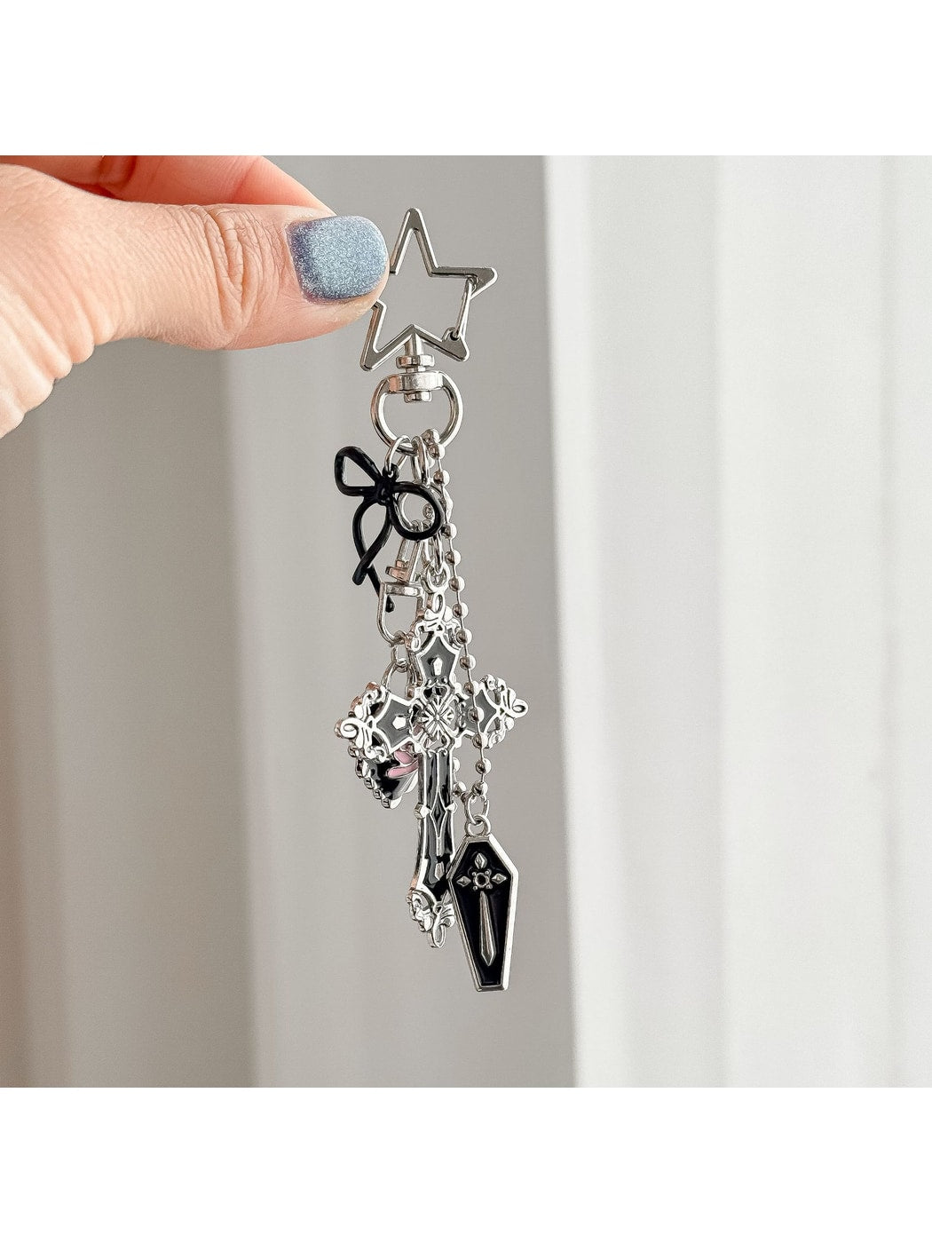 Keypus - Gothic Cross Heart Charm Alloy Bag Pendant Keychain