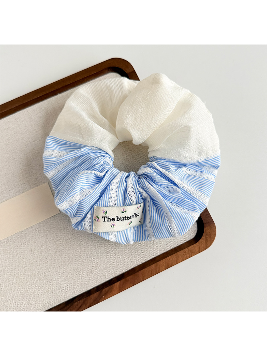 Gifty - Vintage Spliced Stripe Polyester Scrunchie